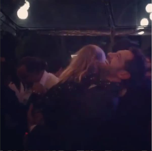 Por la noche Gabriel no pudo tener mejor compañera de baile que su hija Alexa Miranda, quien se mostró plena de estar en los brazos de su padre.