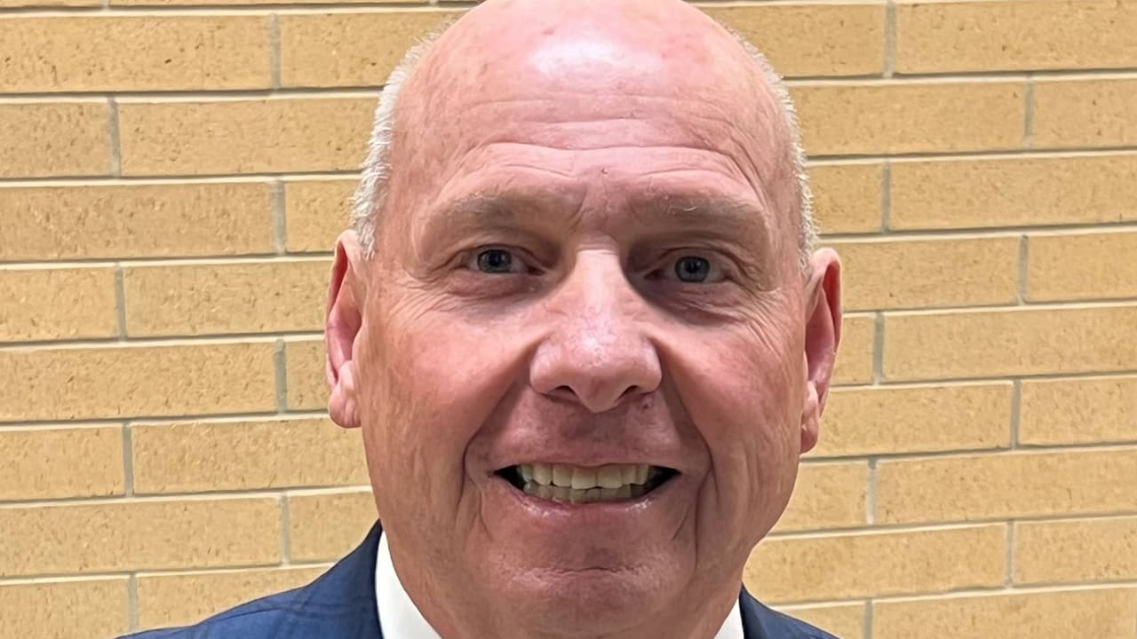 La ciudad de Magna está investigando a Mick Sudbury, su alcalde: ¿Qué sabemos?