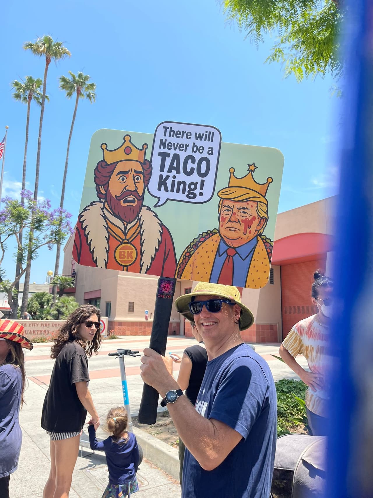 Los Ángeles vivió tres puntos principales de concentración: entre Aliso y Temple; Alameda y Temple; y Spring Street entre 1st Street y Temple, todos rodeados de fuerte presencia policial preventiva.