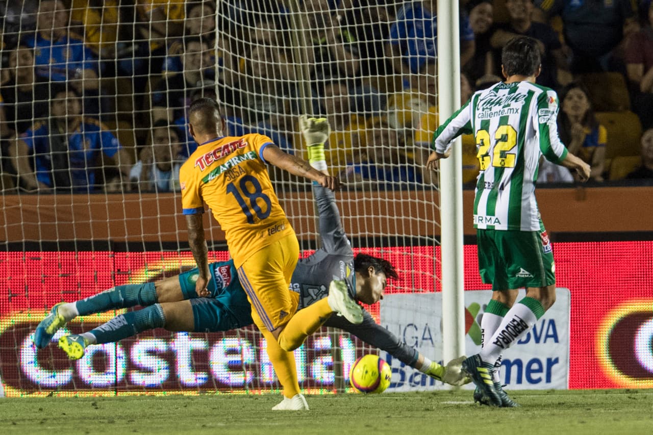 Ismael Sosa fue pieza clave en el ataque. Asistió a Aquino en el tercero y marcó el cuarto para su equipo.