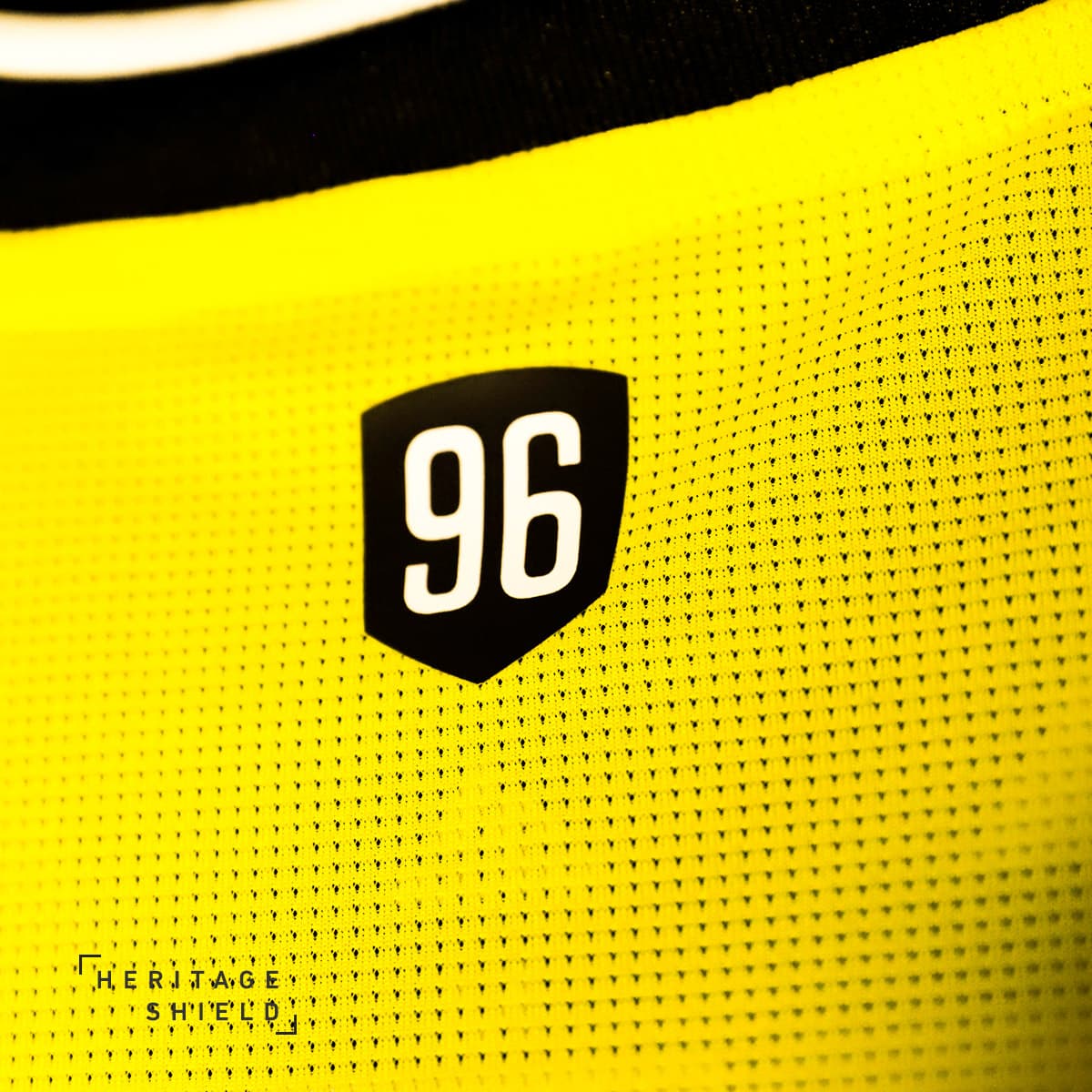 Como club fundador de la liga, Columbus homenajea también en su espalda a la temporada de 1996, la primera en la historia de la Major League Soccer. (Columbus Crew SC)