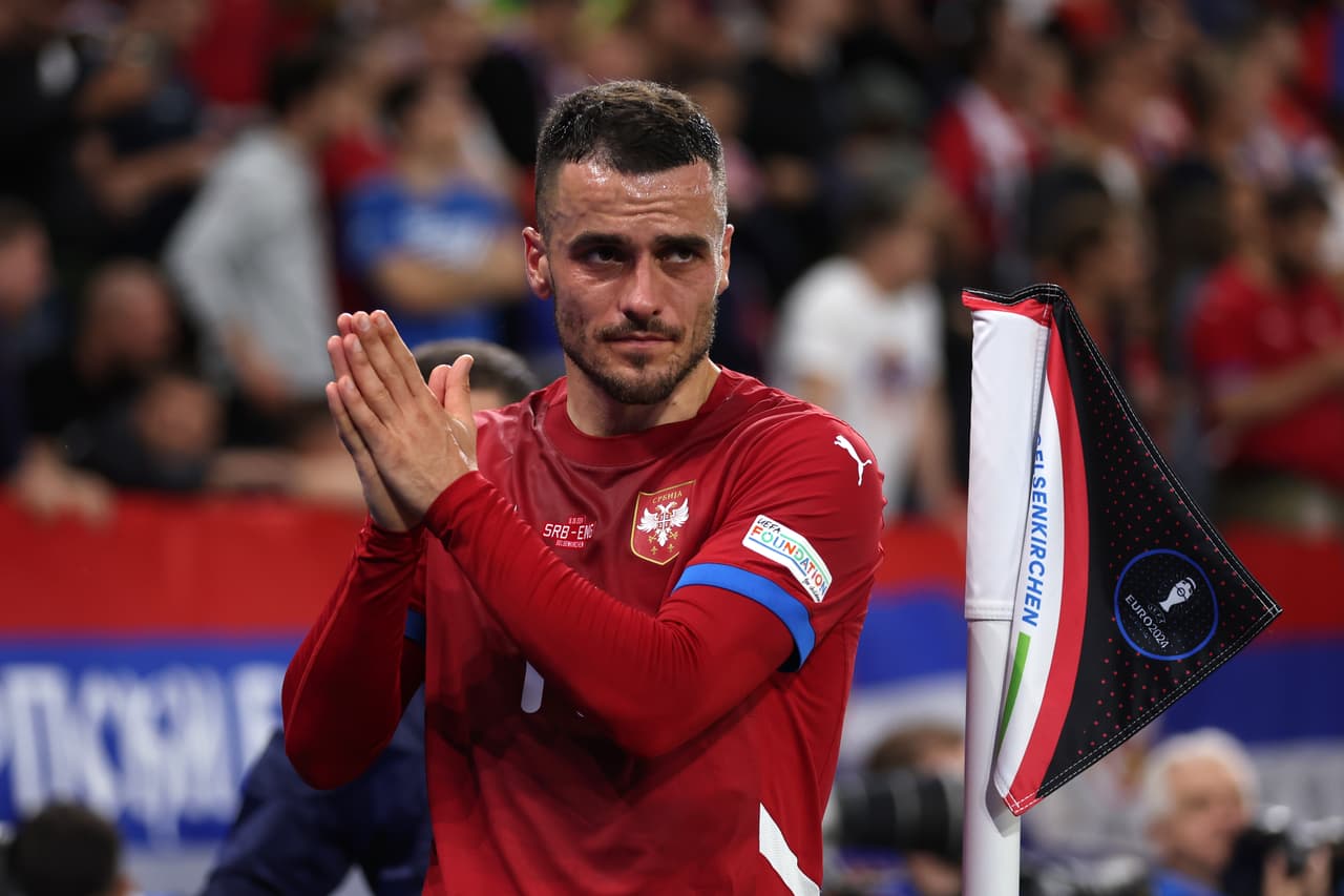 Adiós a la Euro... Serbia pierde a Kostic por el resto del torneo