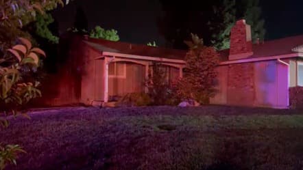 Una persona murió calcinada durante la noche de este miércoles en el interior de una casa que se incendió en el área de Carmichael, al noreste de Sacramento.