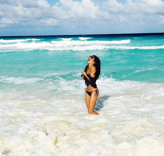 Ale Espinoza con todo y es que ya es una bella mamá, se carga un cuerpazo de envidia.