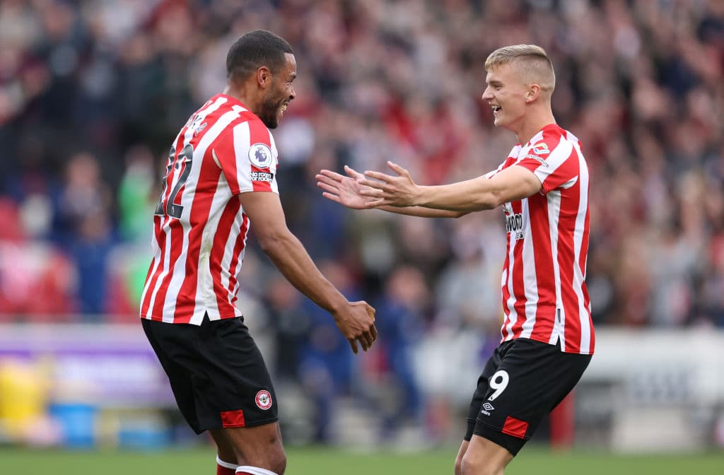 Leicester se impuso ante Brentford 2-1 durante la J9 en la Premier League. Youri Tielemans abrió el marcador al 14' a favor de los visitantes, pero Mathias Jorgensen empataba el encuentro al 60' y, con gol de James Maddison al 73', los 'Foxes' se llevaron la victoria.