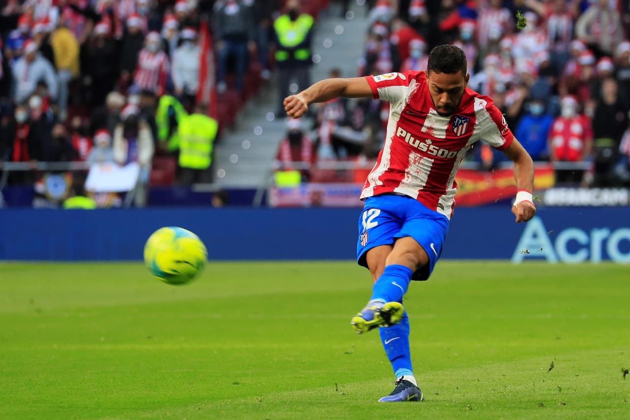 Con doblete de Ángel Correa, el Atlético de Madrid se queda con la victoria y los tres puntos sobre el Rayo Vallecano durante la Jornada 19 en La Liga. El mexicano Héctor Herrera se perdió el encuentro tras dar positivo a COVID-19.