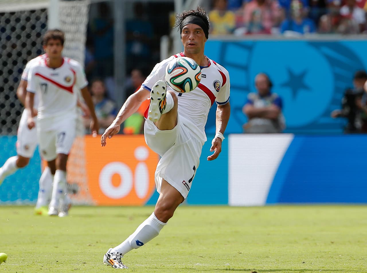 Vancouver Whitecaps ficha al experimentado volante tico Christian Bolaños