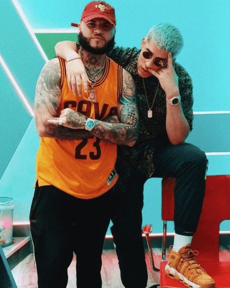 Junto a Farruko, colaboró en su tema 'Krippy Kush'.