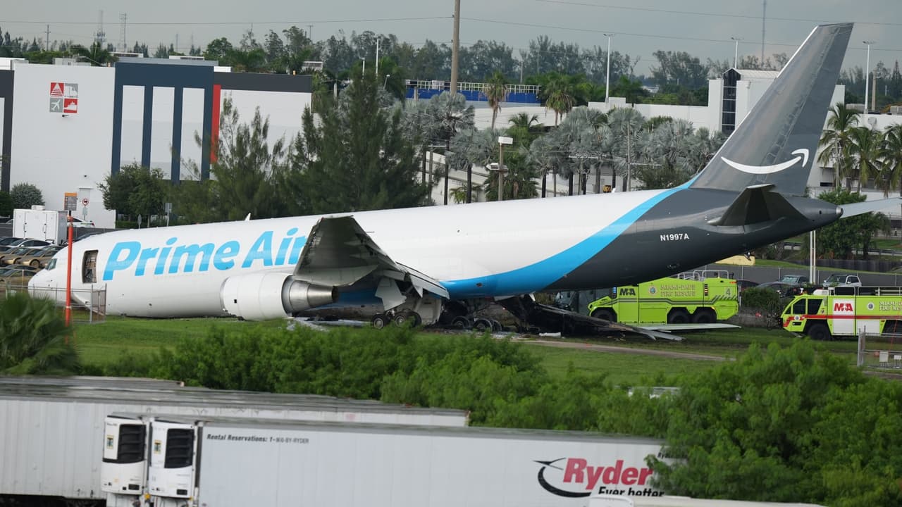 Reportan 5 muertos tras accidente de avión de Amazon en aeropuerto de Miami