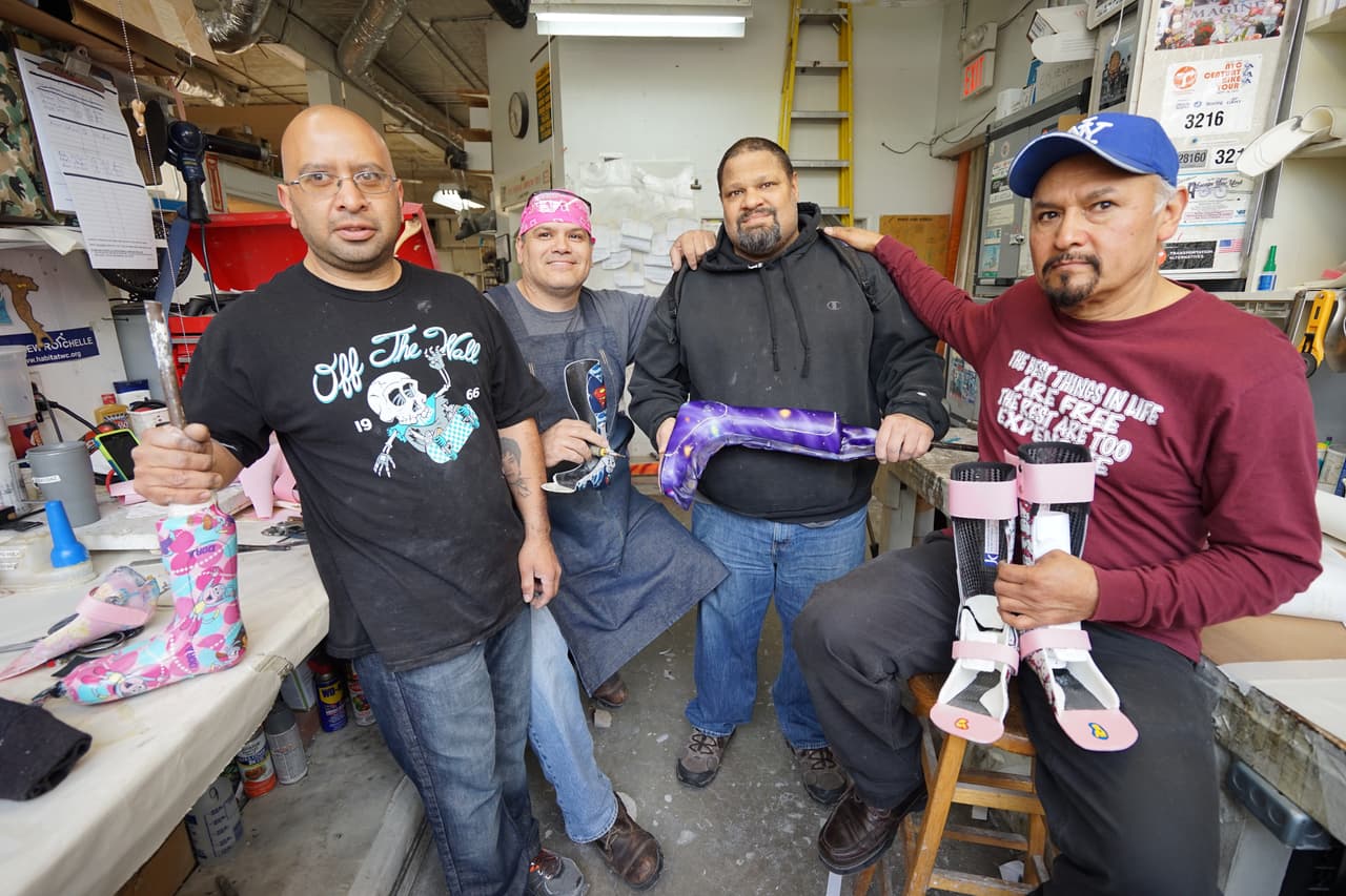 En Nueva York, "artesanos" del cuerpo le dan guerra a las prótesis en 3D