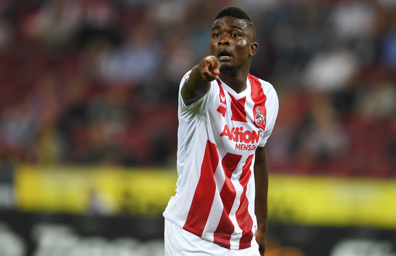 A pesar del descenso del Colonia, el colombiano Jhon Córdoba podría quedarse en la Bundesliga. Hertha Berlín y Hannover lo estarían siguiendo.