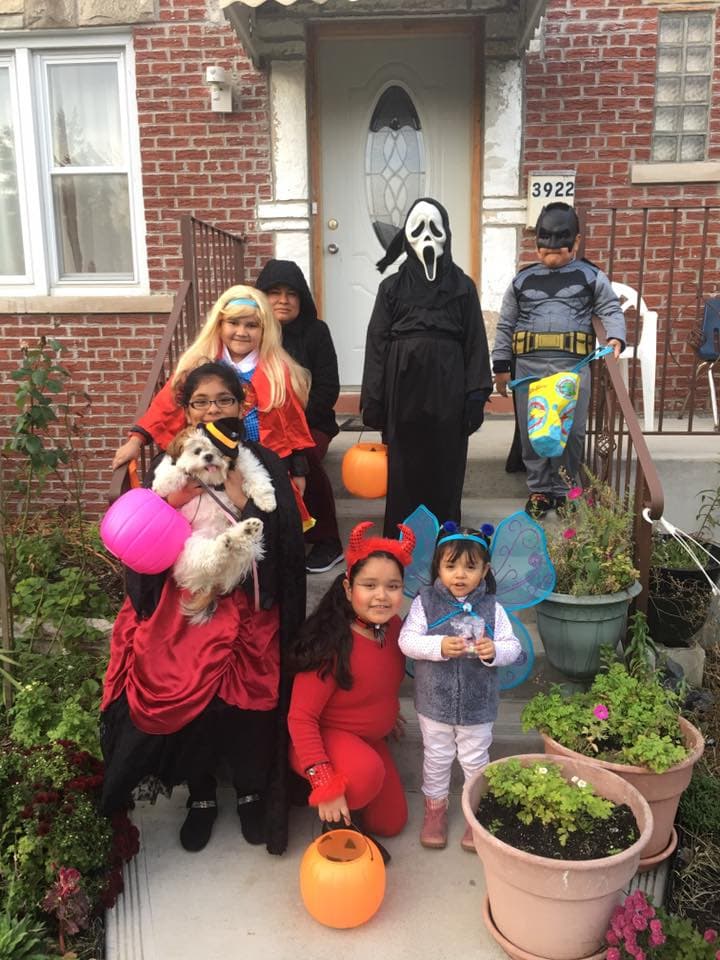 Usuarios de Univision Chicago compartieron fotos de sus disfraces de Halloween. Mira la galería con las fotos que nos enviaron.