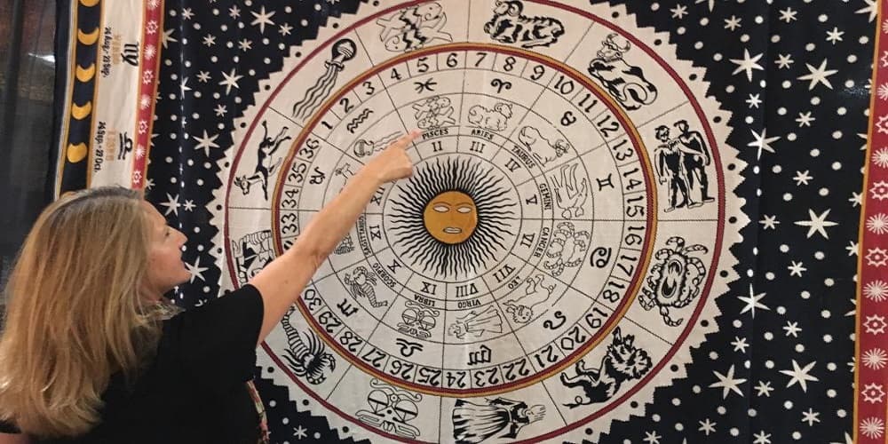 Una convención internacional de astrólogos augura la derrota de Trump en las presidenciales