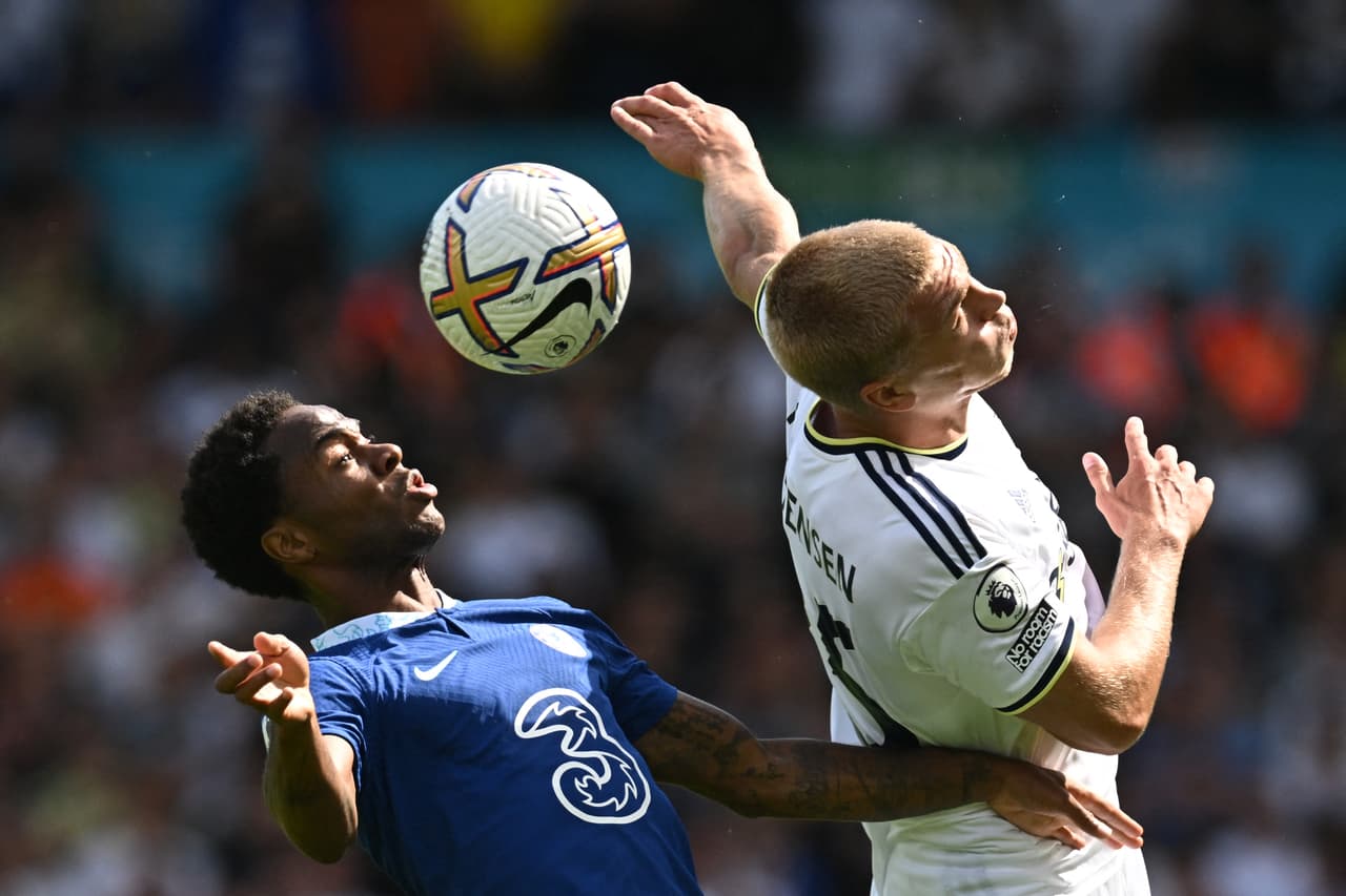 Los juegos de domingo de la Jornada 3 de la Premier League dejó los siguientes resultados: Leeds United 3-0 Chelsea, Newcastle 3-3 Manchester City y West Ham 0-2 Brighton.