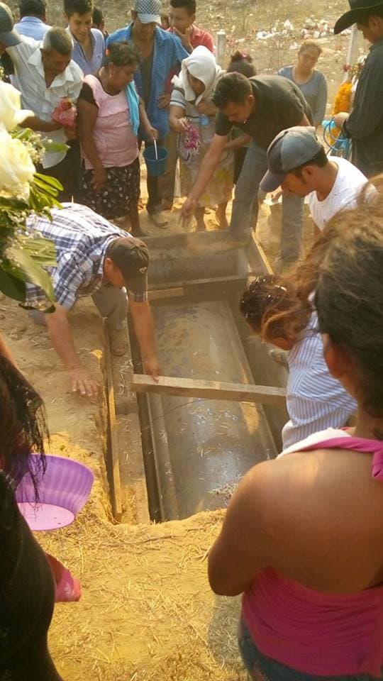 El migrante dejó dos huérfanos pequeños y a unos padres enfermos que dependían de sus remesas.