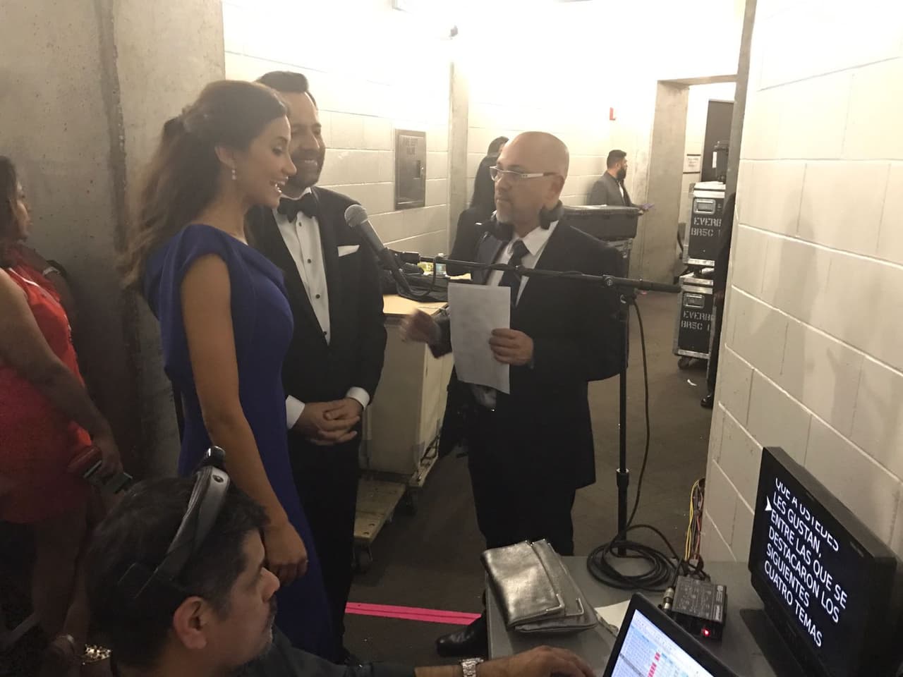 Así practicaban sus líneas antes de presentar el galardón.