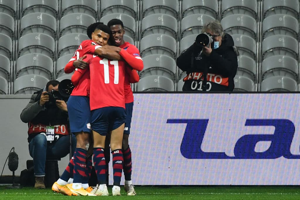 AC Milan y Lille reparten puntos tras empatar 1-1 durante la cuarta jornada de la Europa League. Castillejo le daba la ventaja al equipo visitante al minuto 46, pero fue al minuto 65 cuando Jonathan Bamba da el gol para la escuadra francesa y logra igualar el marcador.