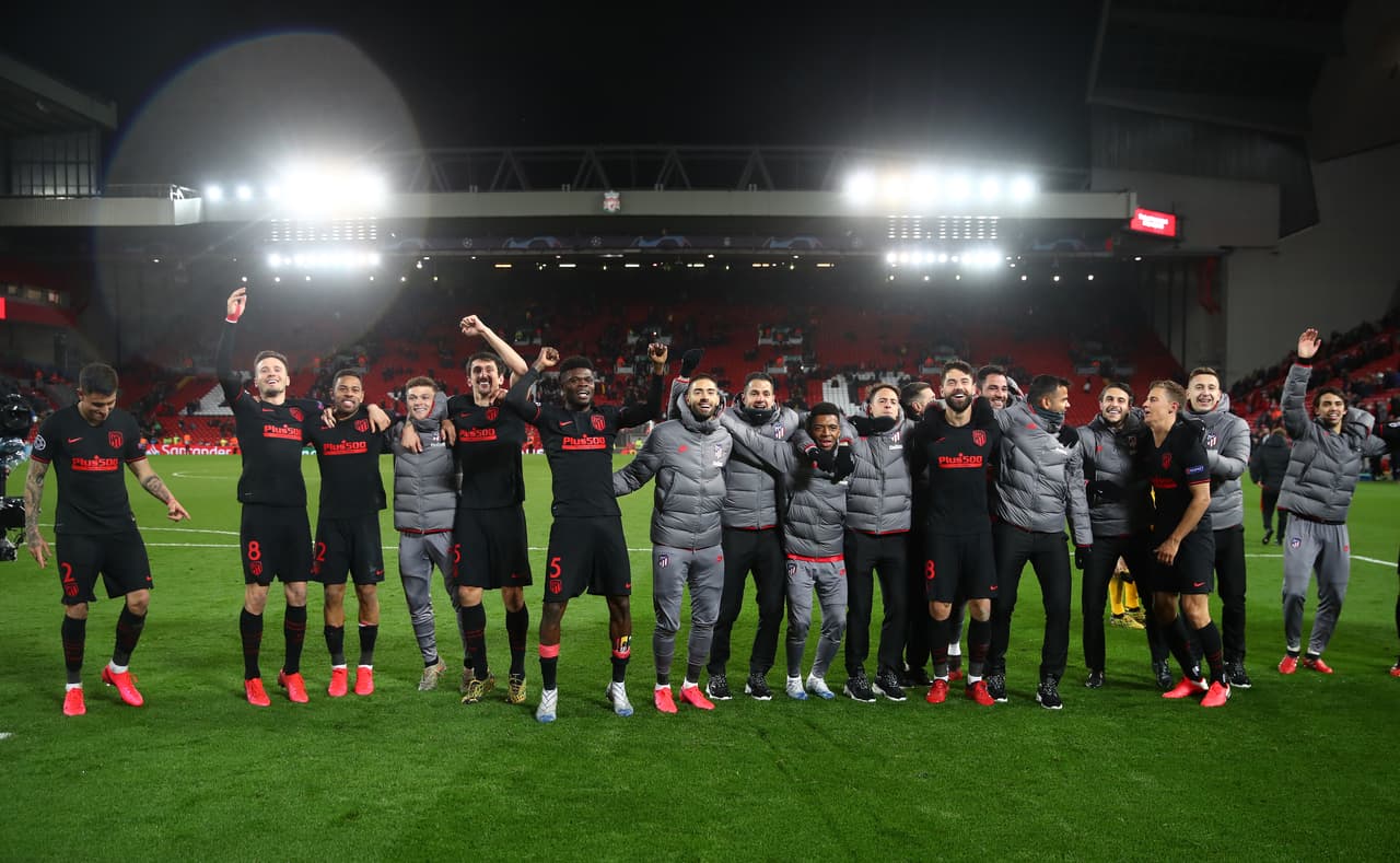 Atlético de Madrid | Los del ‘Cholo’ despacharon 4-2 en el global al campeón vigente de la justa. La escuadra que vale 941 millones de dólares derrotó a los que valen poco más de mil millones de dólares.