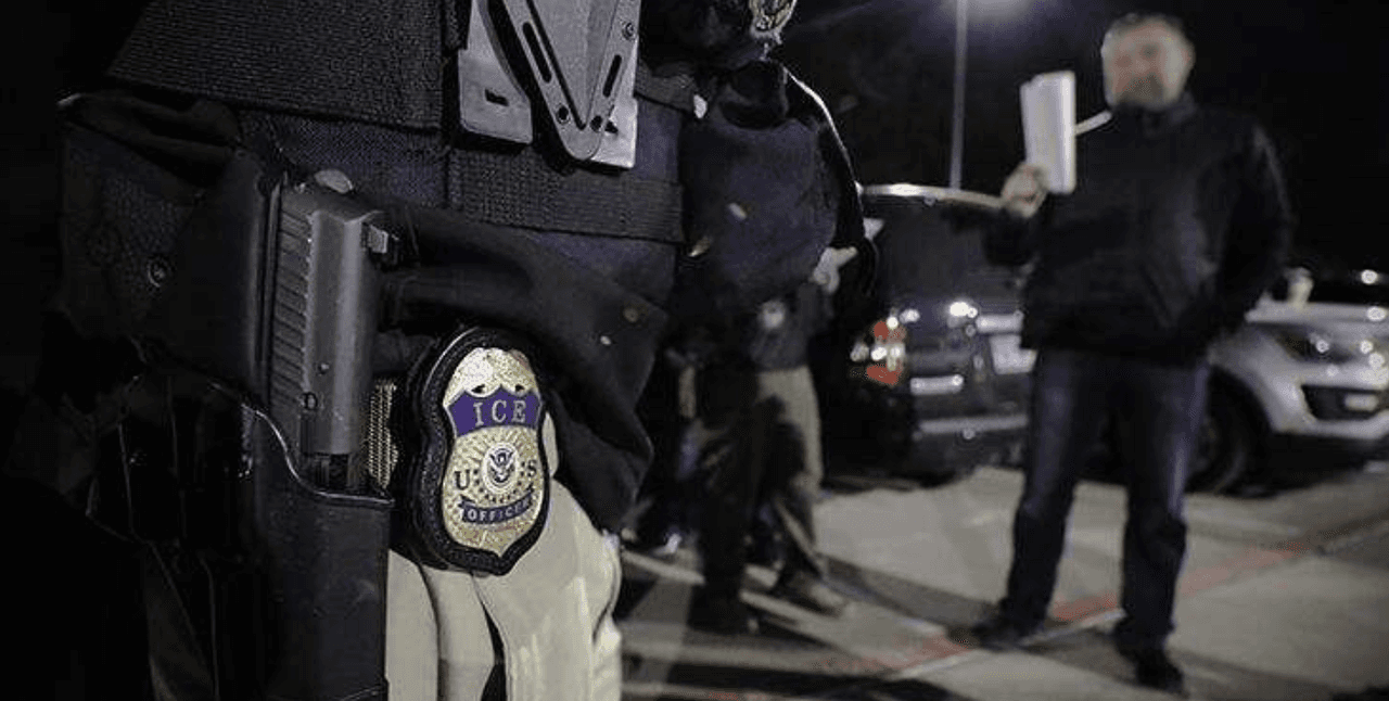 Creyó que vendería una piñata, pero en su lugar terminó siendo deportada