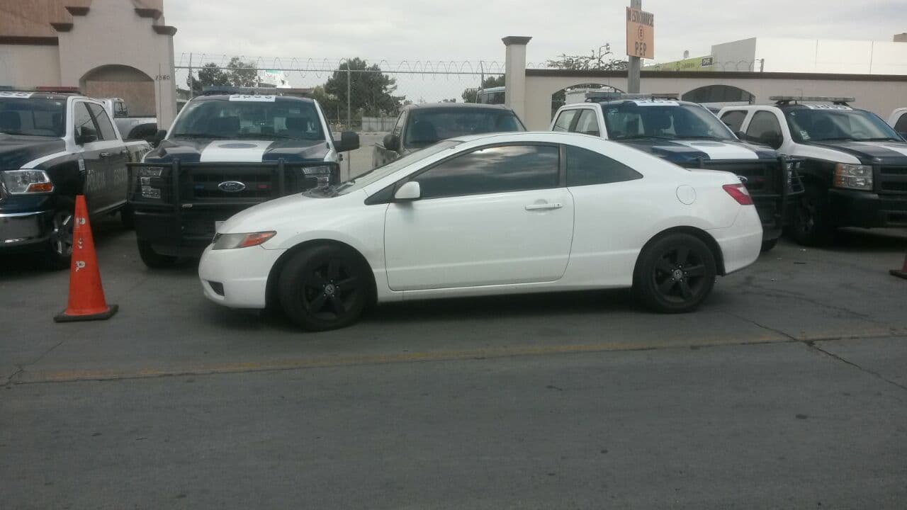 Uno de los vehículos californianos recuperados en México este verano.