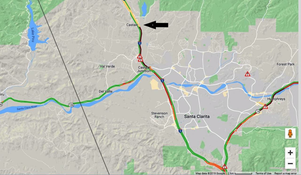 Incendios empeoran calidad del aire y obligan a cerrar parte de la autopista 5 dirección norte