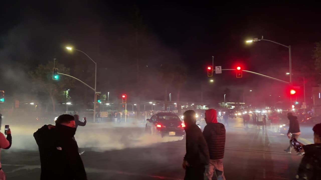 Mahan propone que estas plataformas suspendan temporalmente las cuentas que promocionen actividades relacionadas con los espectáculos secundarios en San José.
<br>