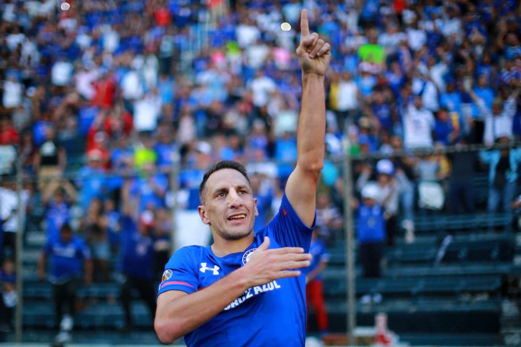 Sin embargo, la huella que dejó el Chaco en Cruz Azul es indeleble y el público lo cataloga como uno de los últimos ídolos cementeros. Fueron nueve años de estar teñido de azul.