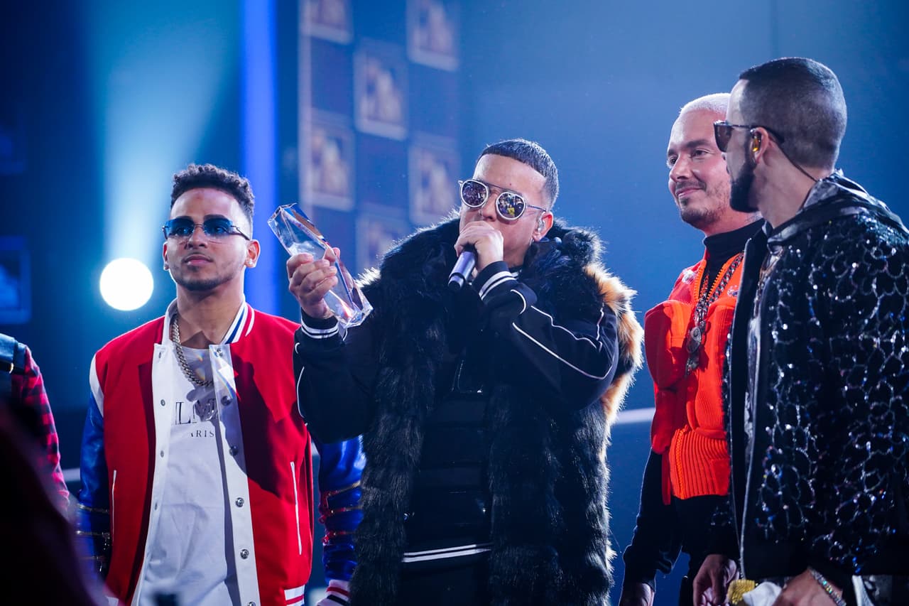 Fue un momento muy especial, pues fue reconocido por sus compañeros del género urbano. Ahí, J Balvin le dijo: "Sin Daddy Yankee no habría reggaetón en el mundo".