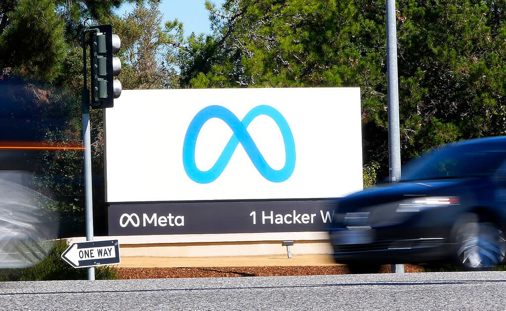 Logo de la empresa Meta, antes llamada Facebook, en sus oficinas centrales en Menlo Park, California, el 28 de octubre de 2021.