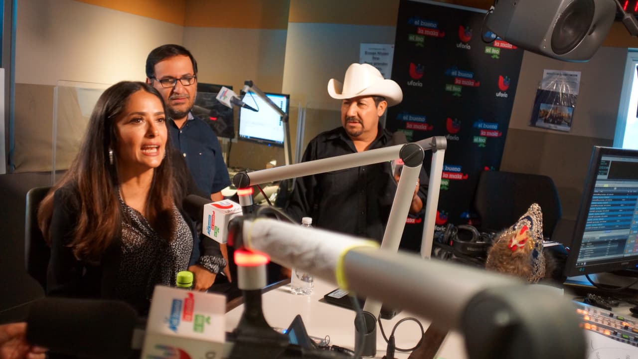 Así fue la divertida entrevista de 'El Bueno, La Mala y El Feo' con Salma Hayek.