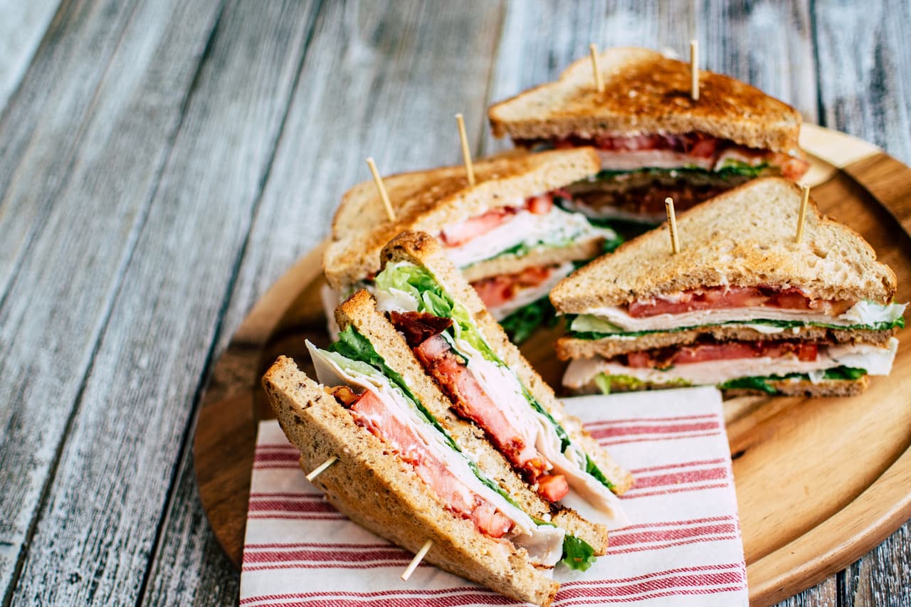 Club sándwich de pavo
