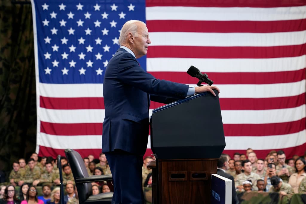 El presidente Joe Biden habla en Fort Liberty, Carolina del Norte, el 9 de junio de 2023.