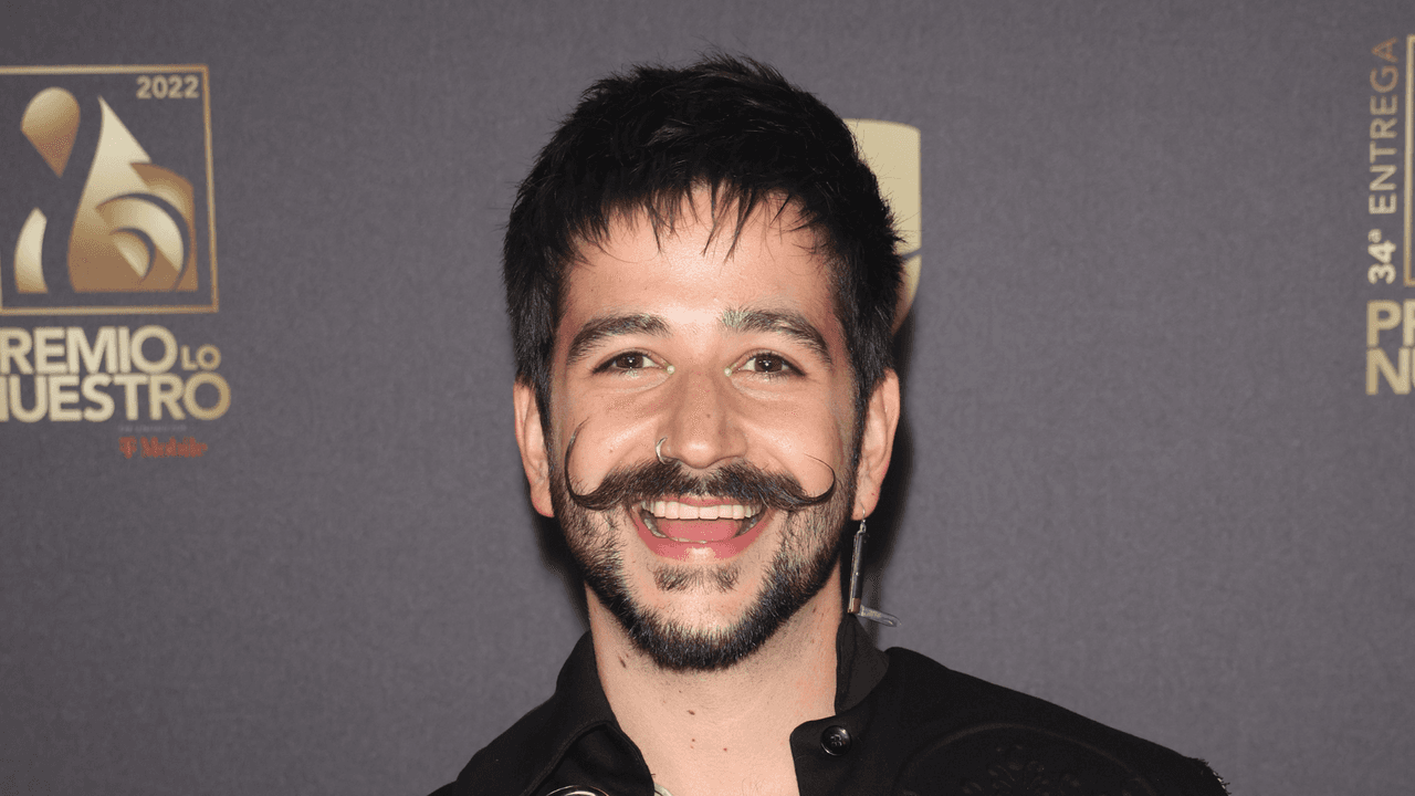 Camilo contó cómo nació su característico bigote: sus fans lo odiaron al inicio