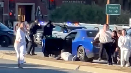 Video muestra a conductores escapando de balacera sobre El Camino Real en Redwood City; hay un muerto