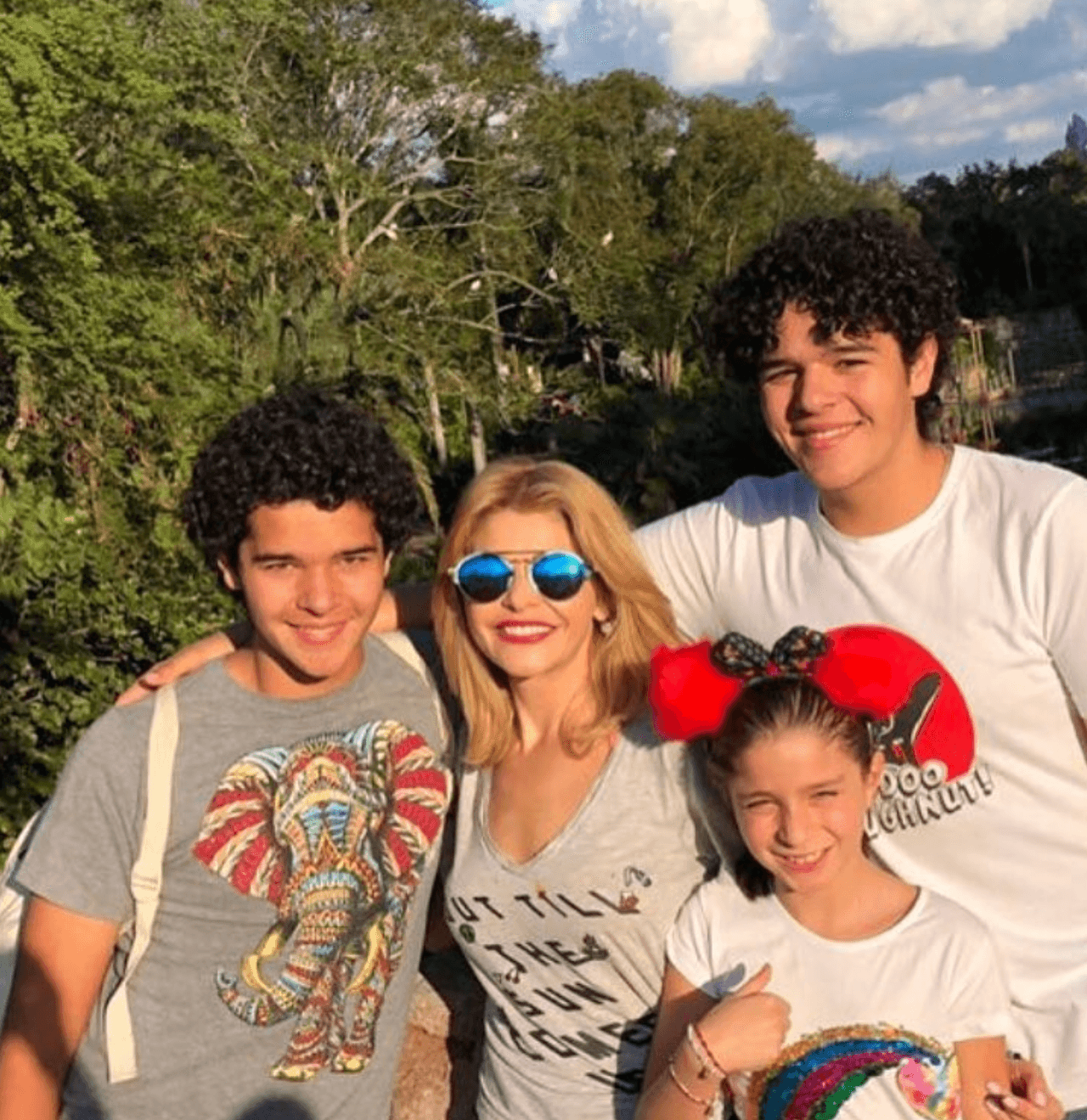 "Mis hijos son mi prioridad, siempre estaré para ellos", comentó Itatí. Los gemelos son el fruto de la relación que tuvo con Eduardo Santamarina.