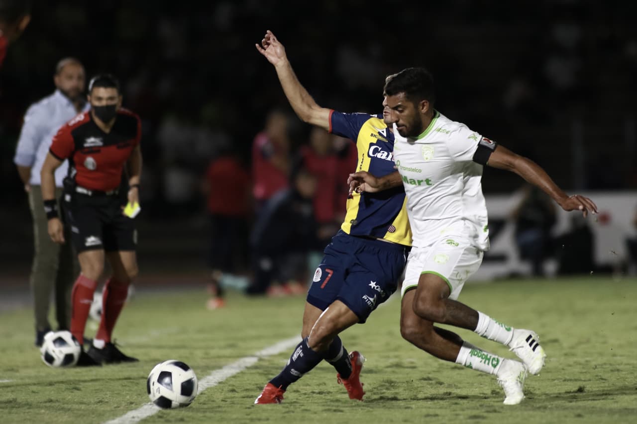 La solitaria anotación de Diego Rolán desde los once pasos le la la victoria a los fronterizos 1-0 sobre los potosinos.
