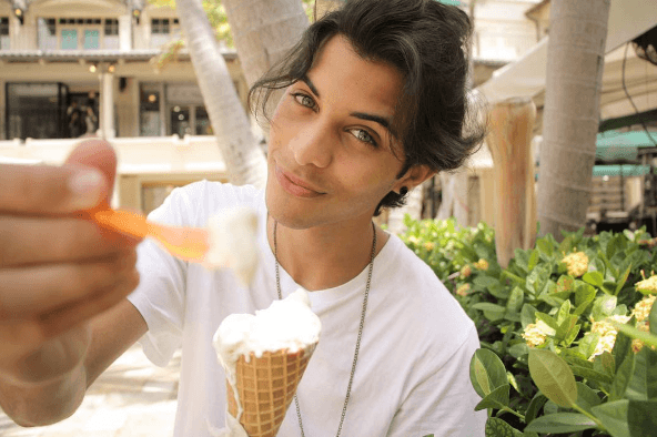 Para Erick ser parte de CNCO ha sido un sueño y una bendición abrirle los conciertos a Ricky Martin.