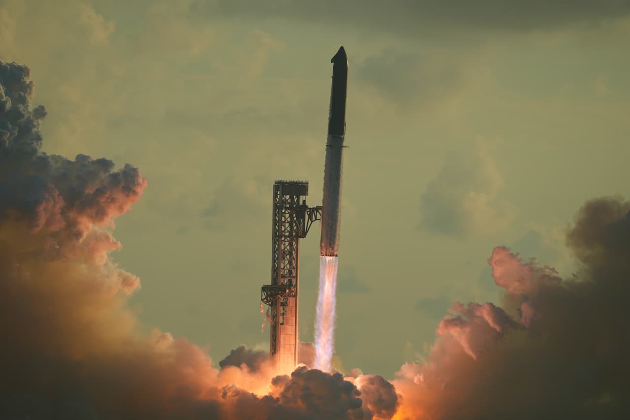 SpaceX lanza su cohete Starship en preparación para la misión Artemis