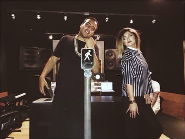 Aquí la prueba de que se rodea de los mejores. Este es el rapero French Montana, quien es gran amigo de Kylie.