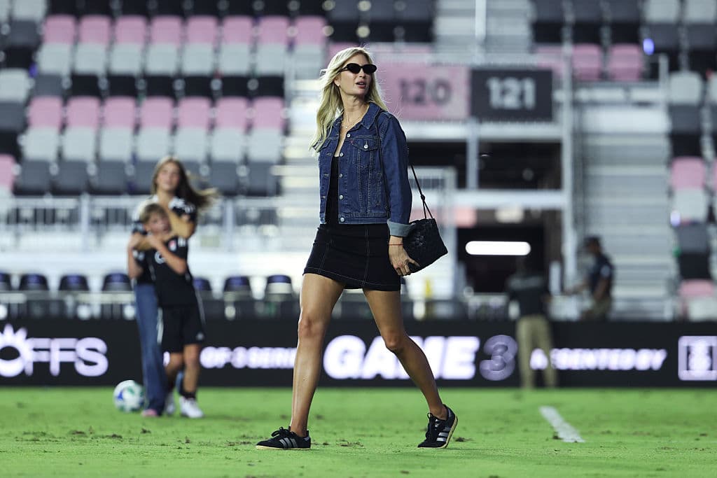 Ivanka Trump caminó por el estadio de Fort Lauderdale.