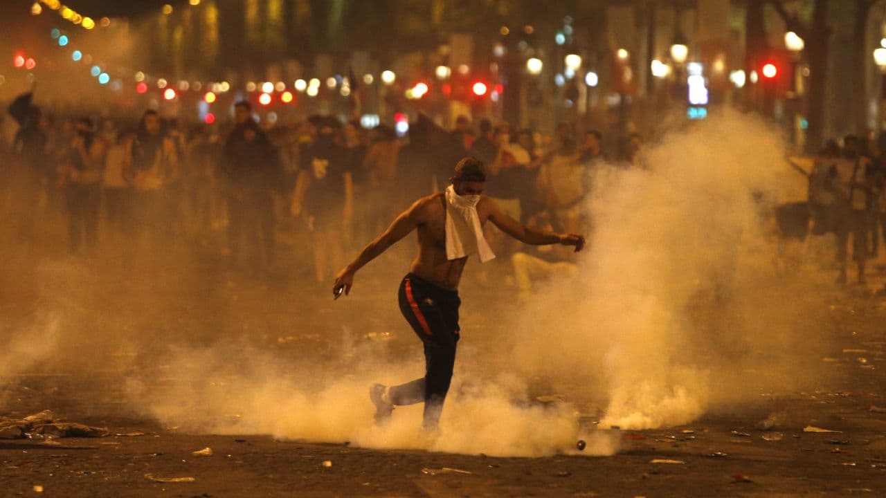Las celebraciones derivaron en disturbios en algunos puntos de Francia.