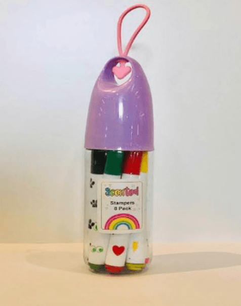 <b>18 de agosto de 2021: Primark retira los bolígrafos estampadores de olor </b>
<br>Los bolígrafos Stamper de color púrpura contienen niveles elevados de
<br>alcohol bencílico, que presenta un riesgo de irritación de la piel. Los bolígrafos fueron
<br>vendidos en las tiendas Primark en la región noreste de los EEUU, Florida
<br>y Chicago entre enero de 2019 y mayo de 2021.
<br>
<br>Los consumidores deben dejar de usar inmediatamente estos bolígrafos y devolverlos a una tienda Primark para recibir un reembolso completo.
<br>
<br>Pueden llamar al 617-946-3236 o visitar
<a href="http://www.primark.com" target="_blank">www.primark.com</a> haciendo clic en "Servicio al cliente".