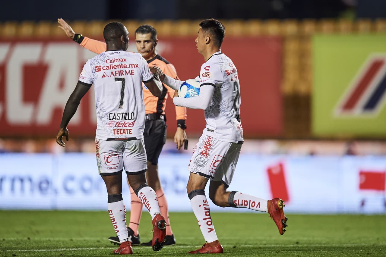 El doblete de Nico López y el gol de Luis Quiñones le dan los tres puntos a Tigres y se mantienen en la octava posición con 10 unidades.