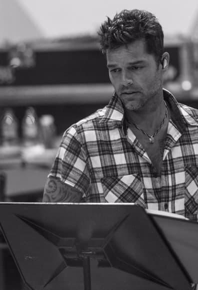 No cabe duda que es tan guapo como trabajador.