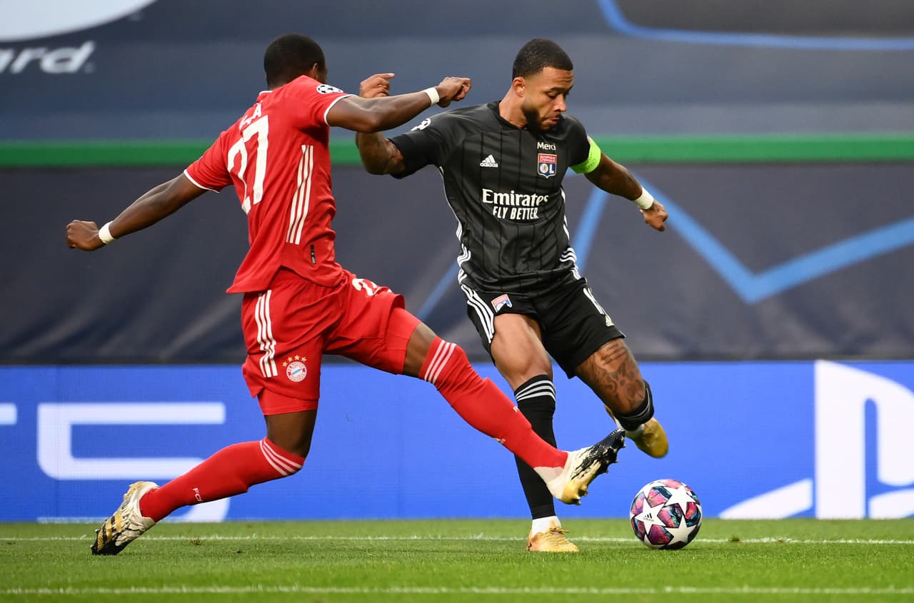 A los 4’, Memphis Depay tuvo la primera del partido, pero el balón salía ligeramente desviado.