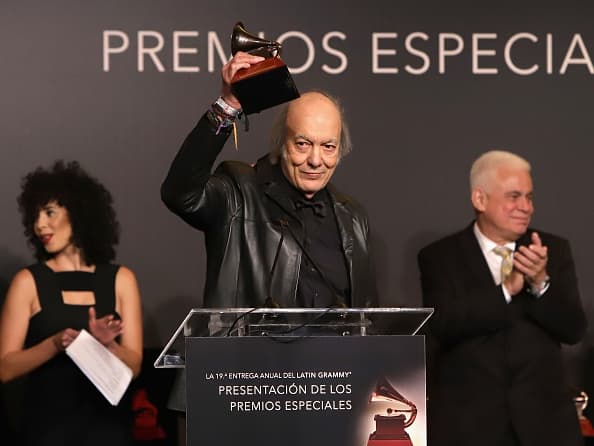 El cantante y compositor brasileño agradeció a Dios el don que le dio para crear e interpretar música.