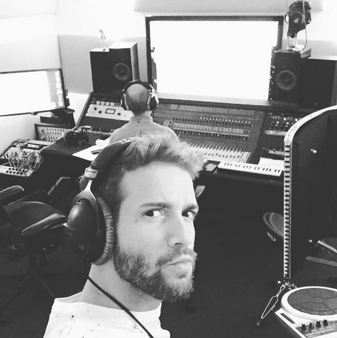 Pablo es súper trabajador y por eso ahora tiene tres nominaciones a Latin GRAMMY.