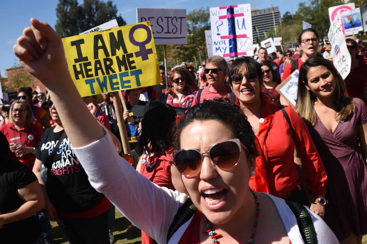 <b>Los Ángleles, California</b>. La marcha por el ‘Día sin mujeres’ en la costa oeste de Estados Unidos.