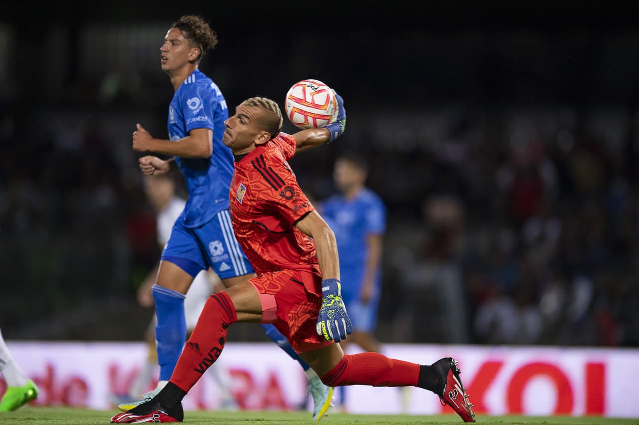 Tigres le empató sobre la hora a Pumas con gol de Gignac en partido adelantado de la Jornada 16 del Apertura 2022; Dinenno había adelantado a los universitarios.