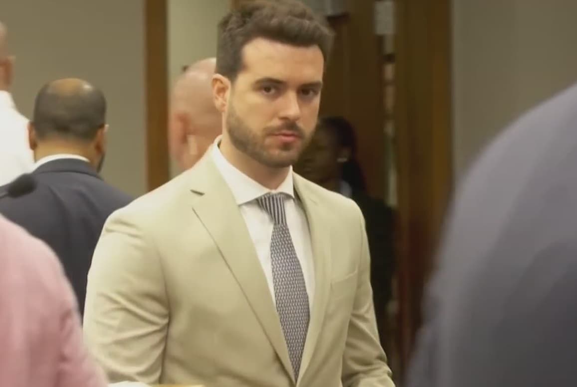 El juez Fine fijó una nueva audiencia para el próximo 9 de septiembre donde le entregará a las partes una orden escrita con lo que la corte determinó en la audiencia de este 22 de agosto. El abogado de Lyle explicó a Univision que aún no han decidido si
<b> apelarán la decisión</b> del juez. En caso de no hacerlo -y no haber un acuerdo extrajudicial con la Fiscalía- el caso por homicidio involuntario se resolverá en un juicio. Para el momento que ocurra la próxima audiencia del caso, Pablo Lyle habrá cumplido exactamente
<b>5 meses de arresto</b> por la muerte de Juan Hernández.